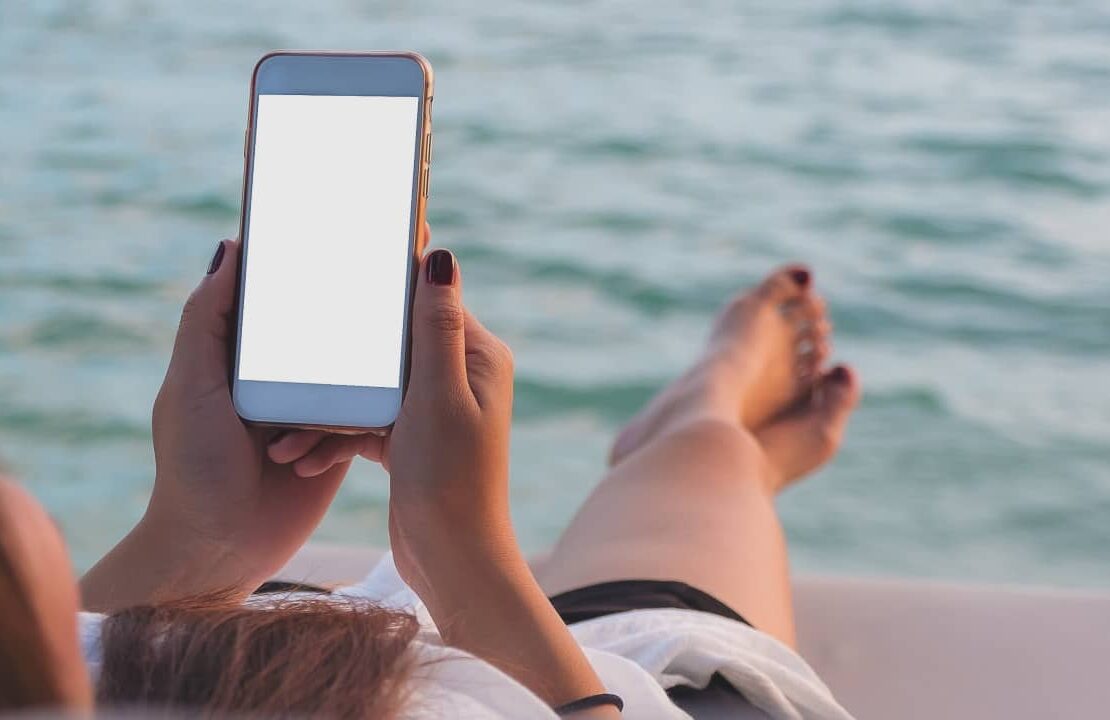 Vacances et smartphone : les français veulent passer des vacances loin des écrans