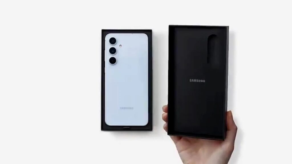 Samsung-Galaxy-S24-FE-leaked-unboxing-video-1