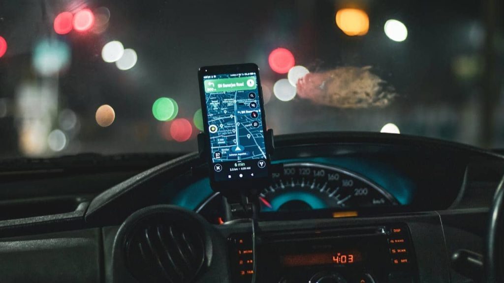 support-téléphone-voiture (1)